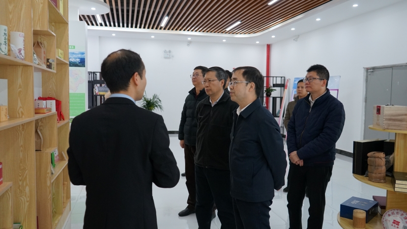 智志双扶绘新卷——张宗益校长率团赴云南绿春调研助力乡村振兴纪实